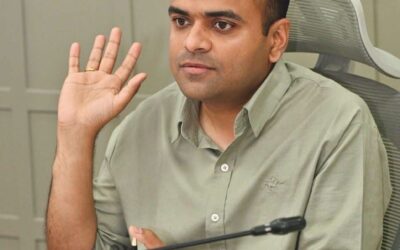 सौम्यता, सख्ती और सिस्टम यानी डीएम मयूर दीक्षित